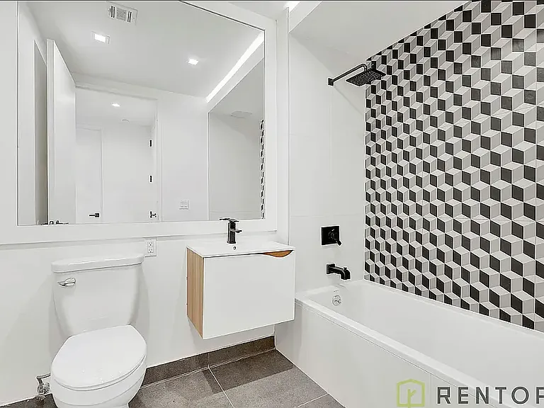 1875 Atlantic Ave #204R — Photo 11