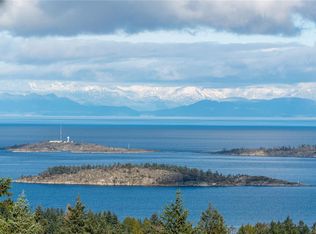 7297 Aulds Rd, Lantzville, BC V0R2H0