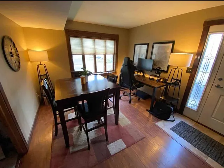 1901 Fanell Dr — Photo 2