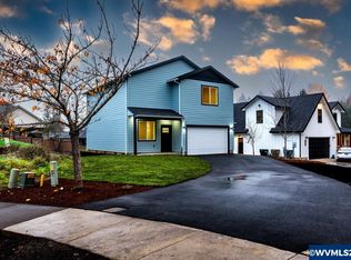 323 Taylor Creek Dr, Sweet Home, OR 97386