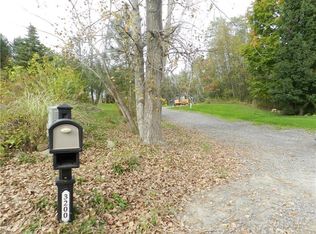 3200 Valley Dr, Walworth, NY 14568
