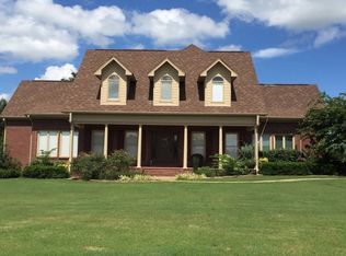 156 Silver Lakes Rd, Guntown, MS 38849