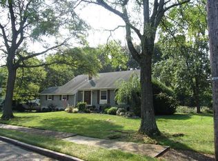 29 Timber Rd, Edison, NJ 08820