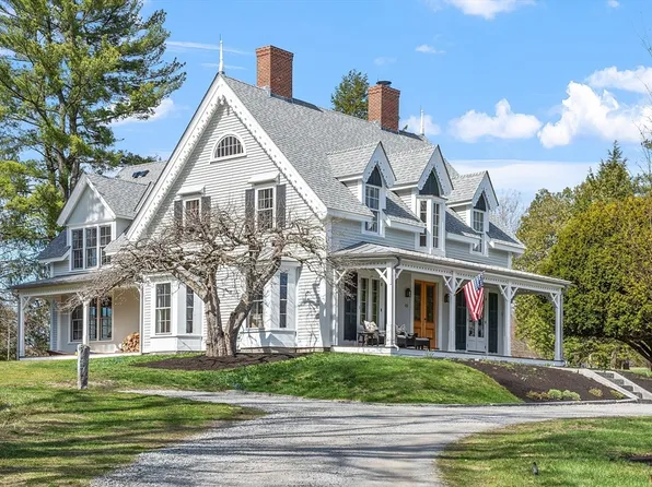 49 Liberty St, Concord, MA 01742