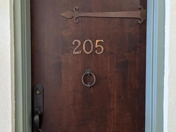 627 N 18th St APT 205, Philadelphia, PA 19130