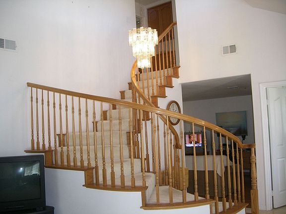 CIRCULAR STAIRCASE