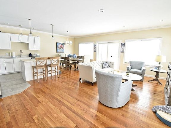 2nd image of 13 Westwood St #1