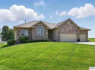 6205 N 163rd St, Omaha, NE 68116