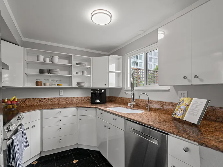 1200 Boylston Ave #900 — Photo 4