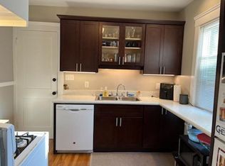 12941 Cedar Rd #2, Cleveland Heights, OH 44118