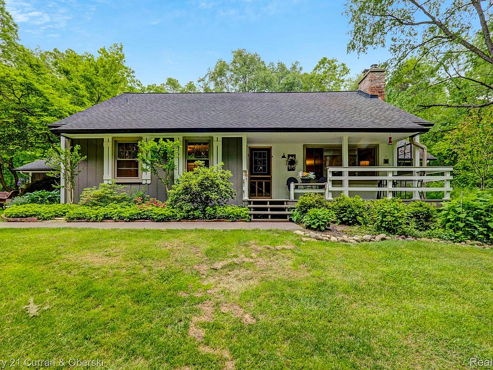 1st image of 2886 Lorien Dr