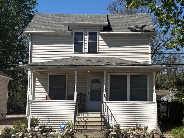 1108 S Grand Traverse St, Flint, MI 48502
