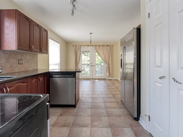 49 Logan Ct #UL - 49 LOGAN CRT — Photo 12