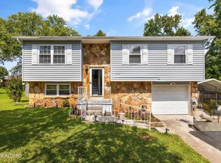 5716 Montina Rd, Knoxville, TN 37912