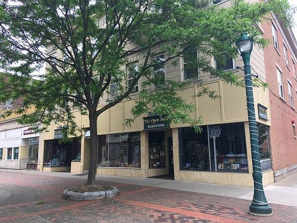 2nd image of 132 Jay St #8
