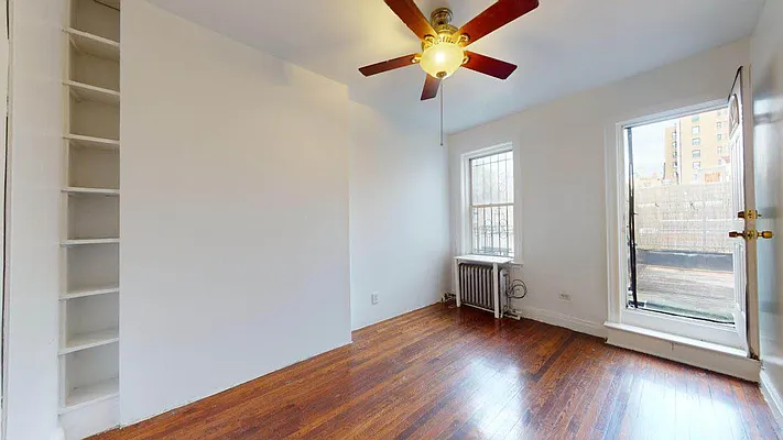 Rented by Bond New York | media 8