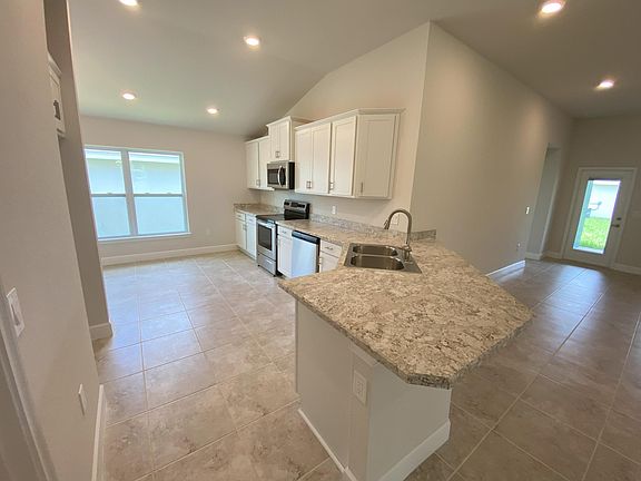 4th image of 663 Tanaro Ln