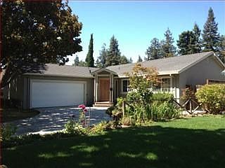 1st image of 1237 Ravenscourt Ave