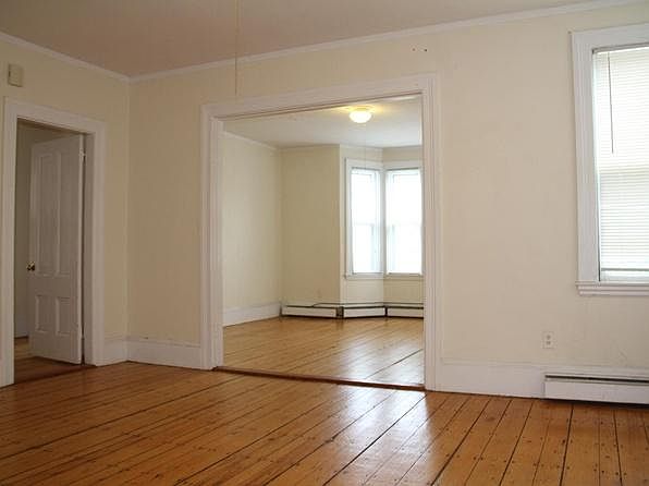 2nd image of 202 Salina St #2