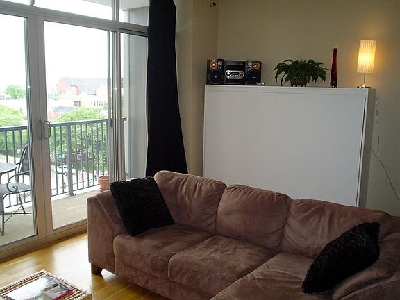 4th image of 1546 N Orleans St APT 702