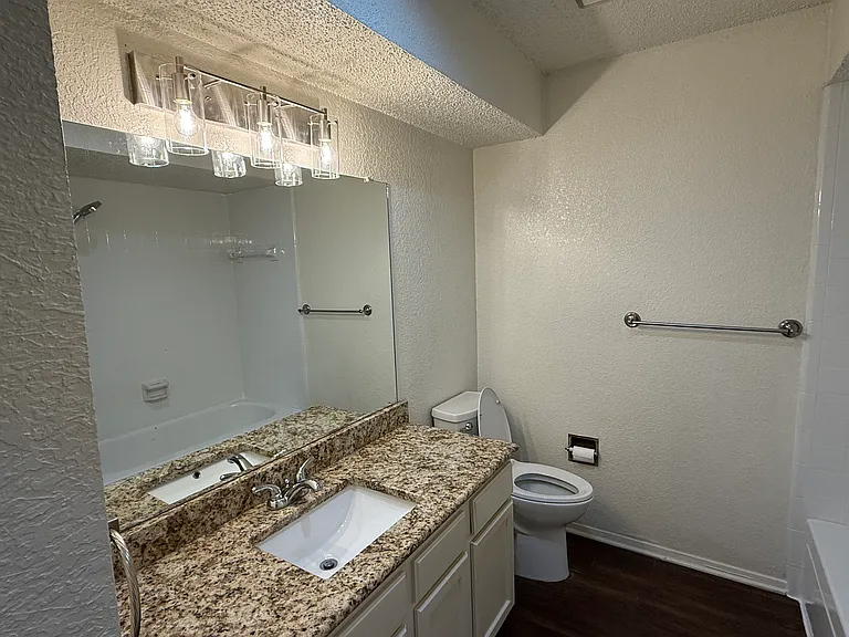 2509 Stanford St #A — Photo 16