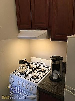 5th image of 314 E 89th St APT 5A