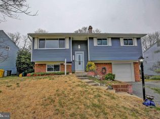 1215 Aster Dr, Glen Burnie, MD 21061