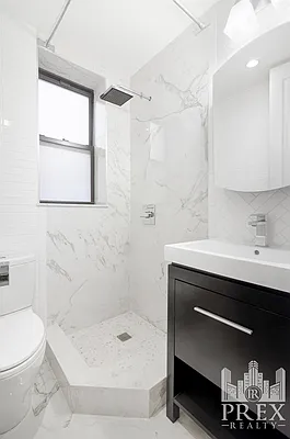 Bathroom, photo 4