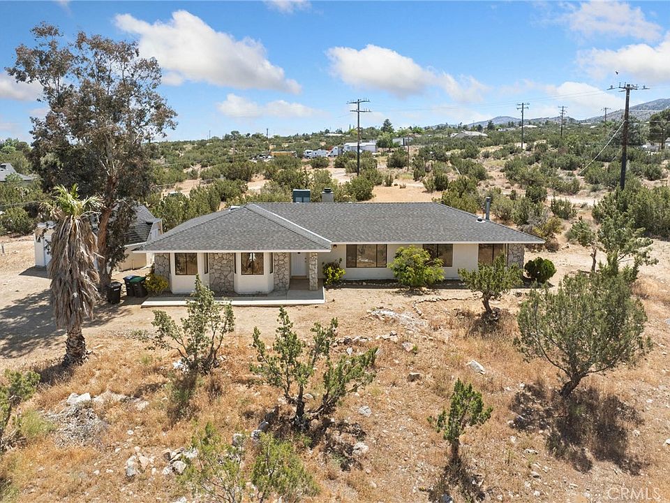 1st image of 9975 Desert View Rd