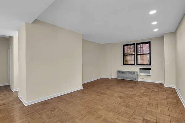 Rented by Tosh Marks Property Group | media 14