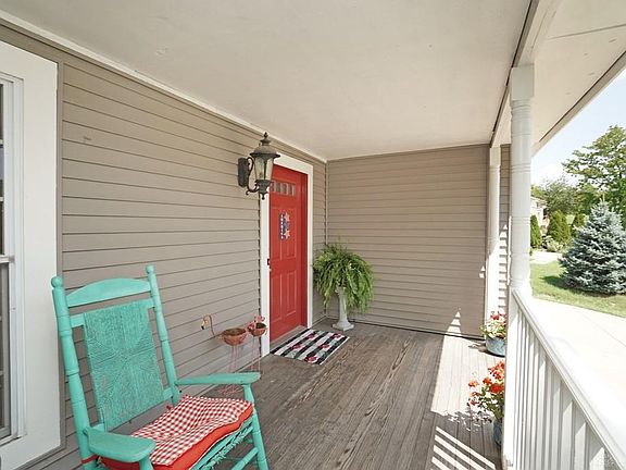 4th image of 5614 Finchnest Way