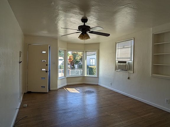 3rd image of 14060 Church St