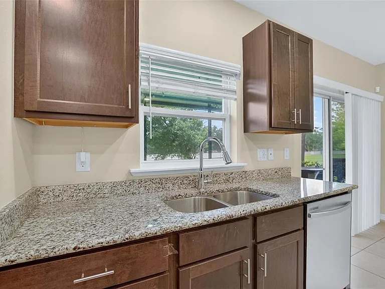 4718 Spatter Dock St — Photo 15