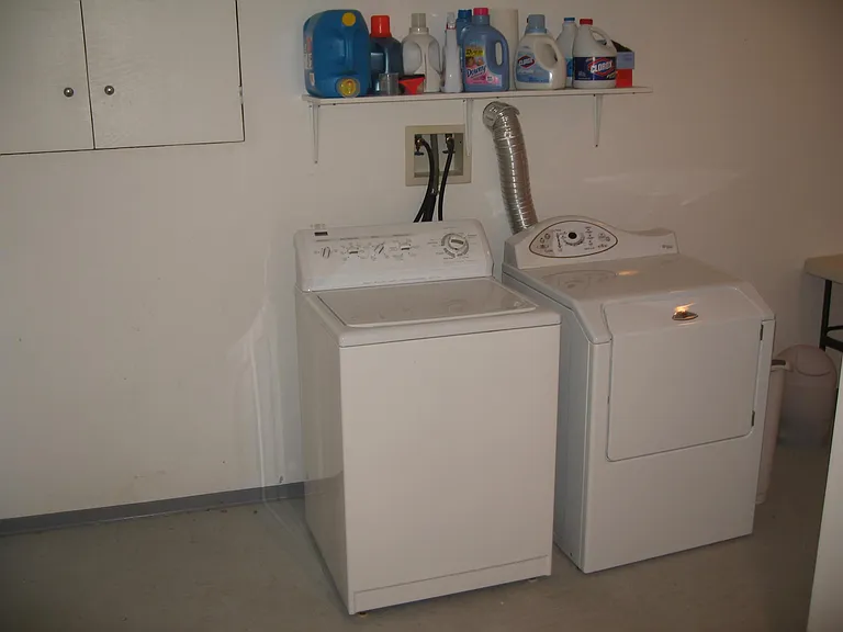 Basement laundry room