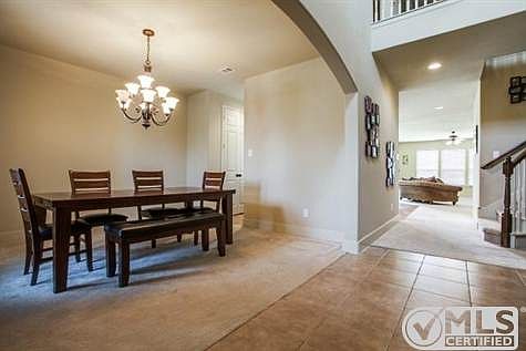 4th image of 505 Dartmoor Dr