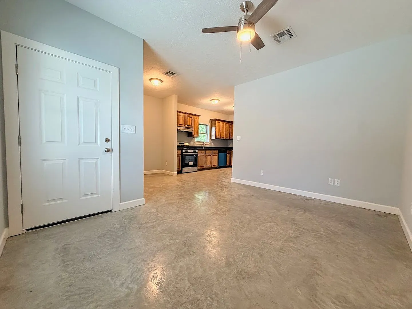 2601 Hazel Street — Photo 2