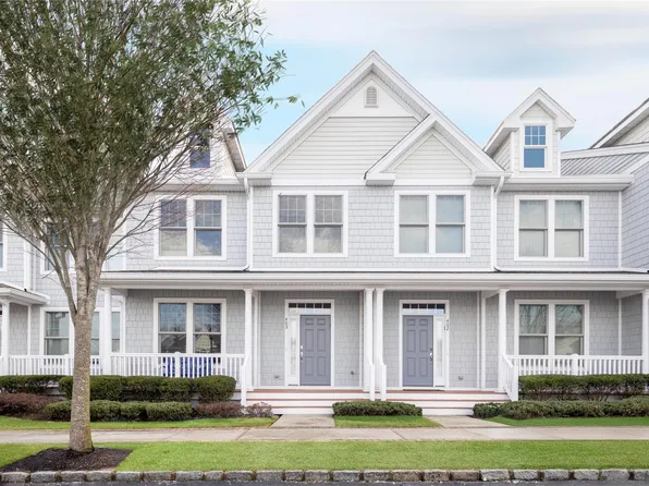 403 Gettysburg Drive, Westhampton Beach, NY 11978