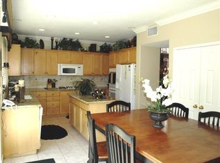 8870 E Banner Ridge Dr, Anaheim, CA 92808