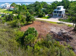 304 Bledsoe St, Eastpoint, FL 32328