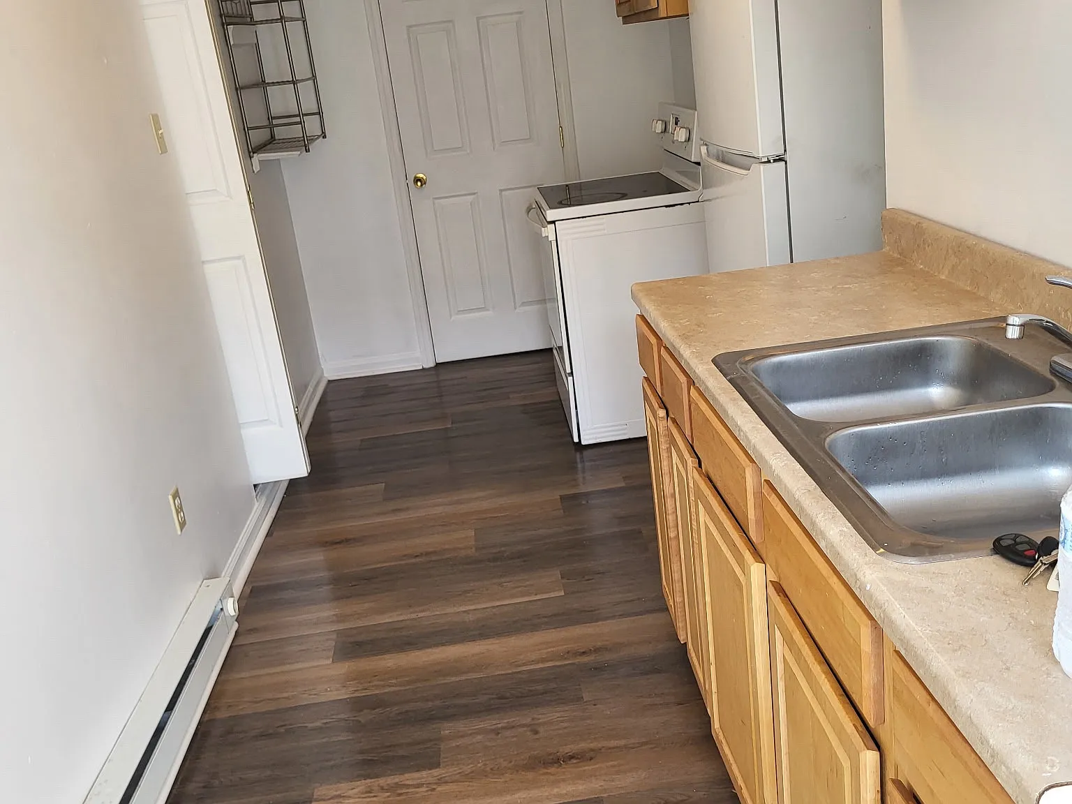 2 bed, 800 sqft, $800 — Photo 3