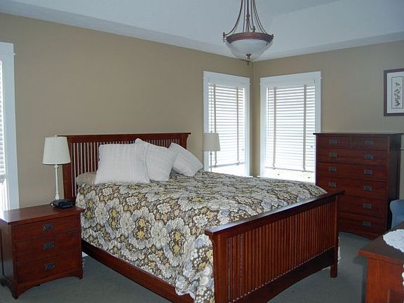 Master has 2 walk-in closets