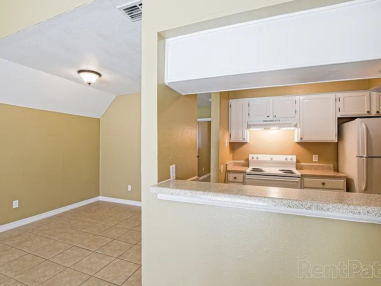 Parkside Townhomes — Photo 7