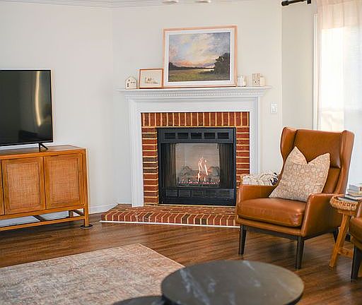 5th image of 408 Las Gaviotas Blvd
