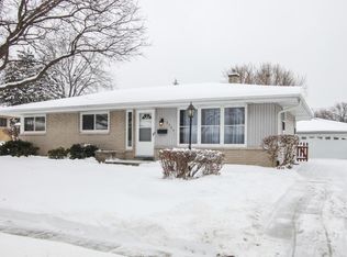 5324 Mead Rd, Greendale, WI 53129