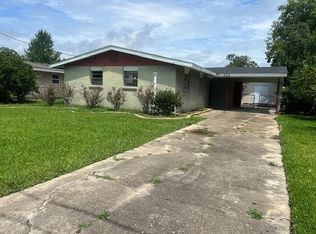221 Oakshire Dr, Houma, LA 70364