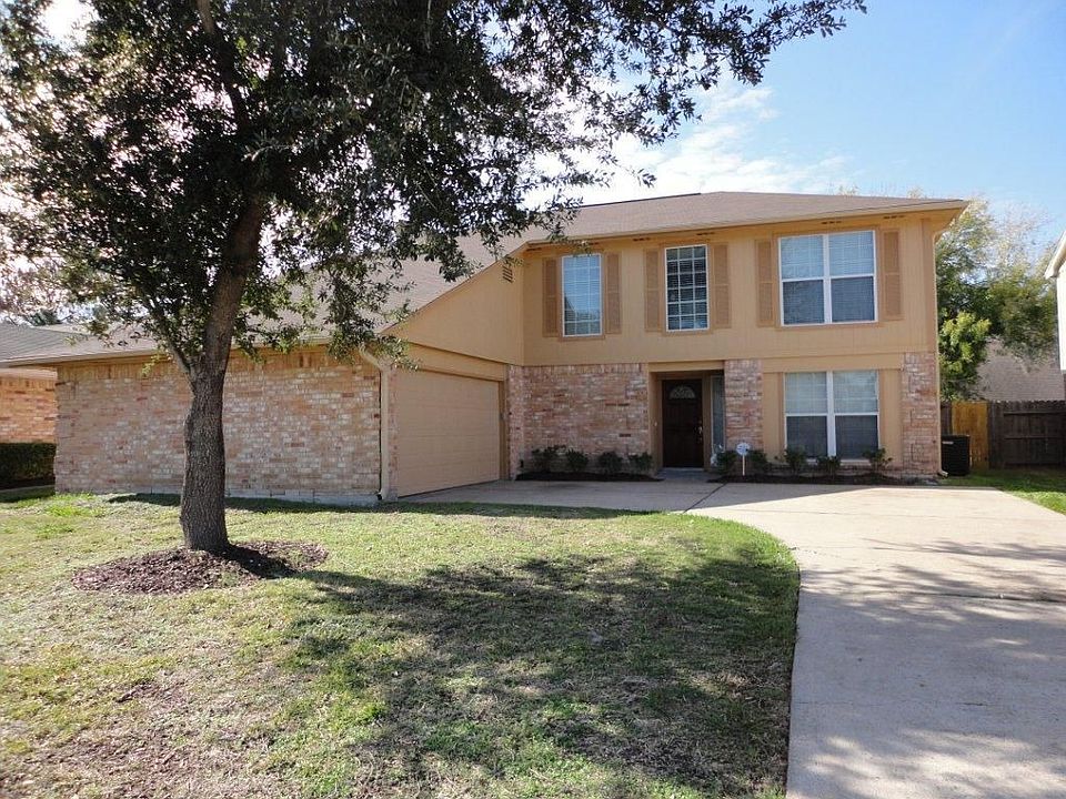 1st image of 16406 Quail Run Dr