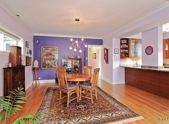 5th image of 653 W Cornelia Ave APT 1