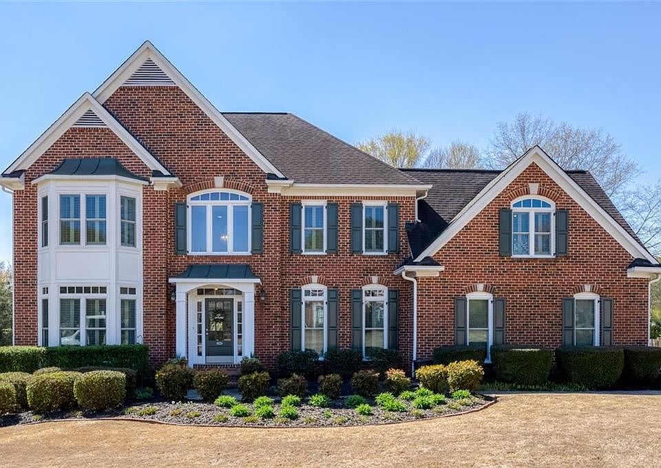 1st image of 139 Helmswood Cir SW
