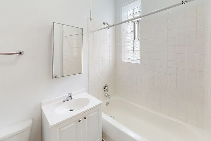 5457-5459 S. Blackstone Avenue — Photo 36