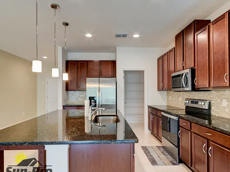 5563 Estero Loop — Photo 7